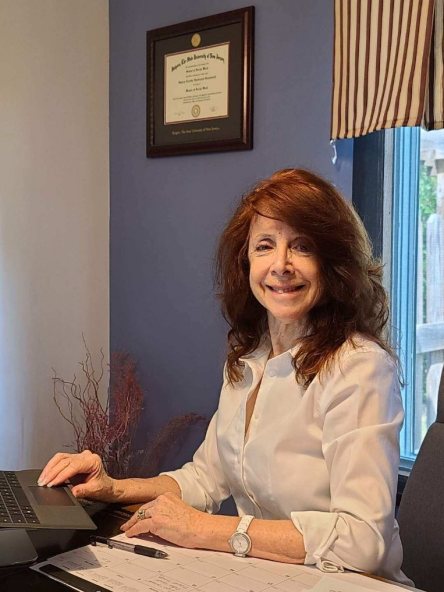 Sharon Hasbrouck-Gianneschi